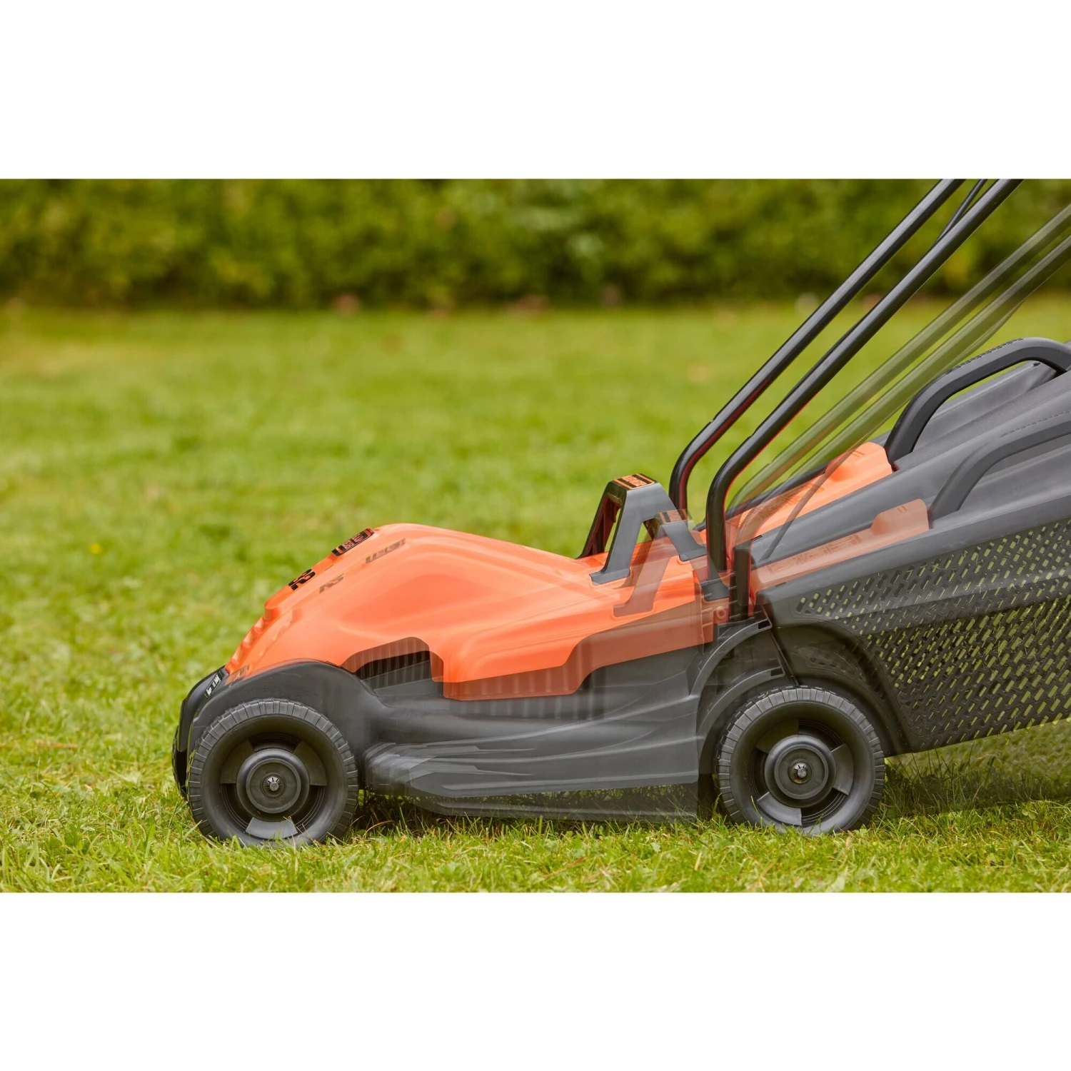 Black & Decker BEMW451-GB Lawn Mower Push Lawn Mower AC Black, Orange 3 Black & Decker BEMW451-GB Lawn Mower Push Lawn Mower AC Black, Orange - Image 3