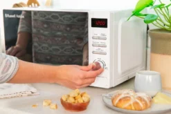 Russell Hobbs RHM2079A Microwave Countertop Solo Microwave 20 L 800 W White 7 Russell Hobbs RHM2079A Microwave Countertop Solo Microwave 20 L 800 W White -Quality Home Appliances Store 65c2ca4341745061042f53dc3e459e6c