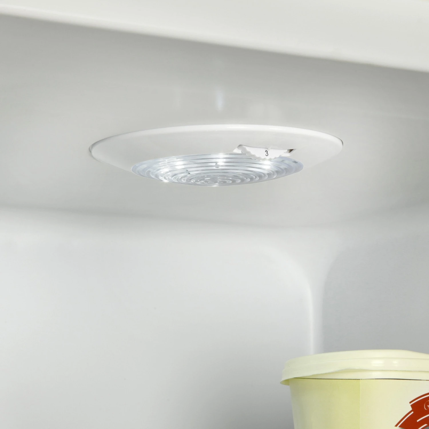 Swan SR11050BLN Fridge Freestanding 330 L F Blue 7 Swan SR11050BLN Fridge Freestanding 330 L F Blue - Image 7