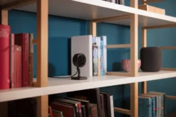 Eve Cam Smart Indoor Camera With Apple HomeKit Secure Video Technology 23 Eve Cam Smart Indoor Camera With Apple HomeKit Secure Video Technology -Quality Home Appliances Store Eve Cam Lifestyle 01 scaled