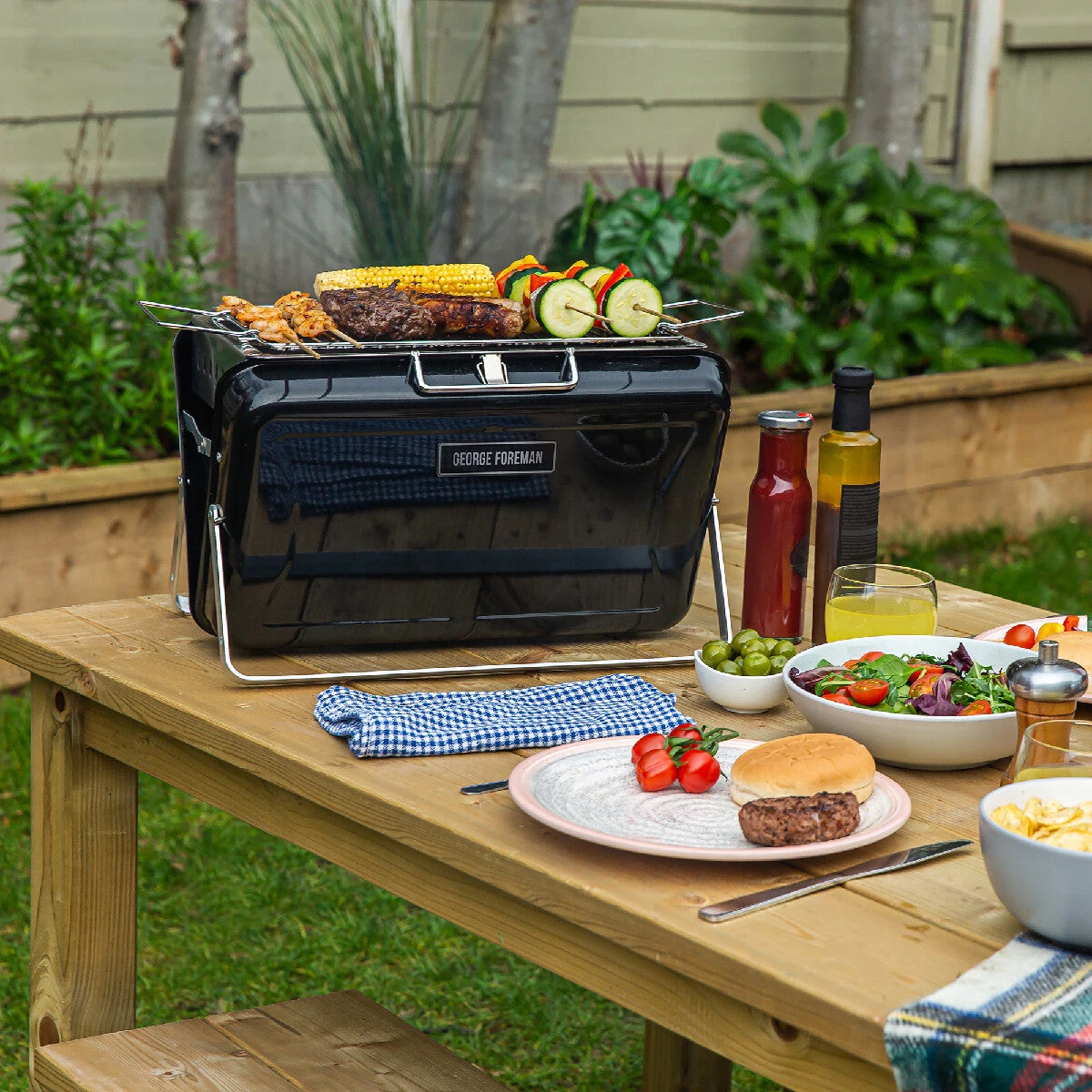 George Foreman GFPTBBQ1005B Portable Briefcase Charcoal BBQ - Black 4 George Foreman GFPTBBQ1005B Portable Briefcase Charcoal BBQ - Black - Image 4